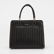  P.Avanti black .  M