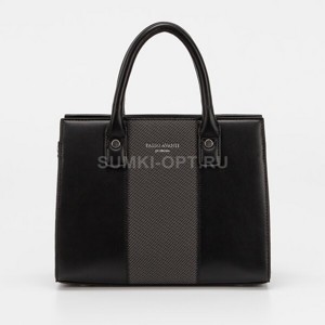  P.Avanti black .  M